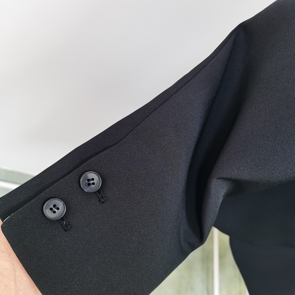 suit - Picture 6 of 6